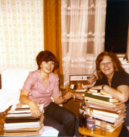 1976 jede Menge Lehrbücher